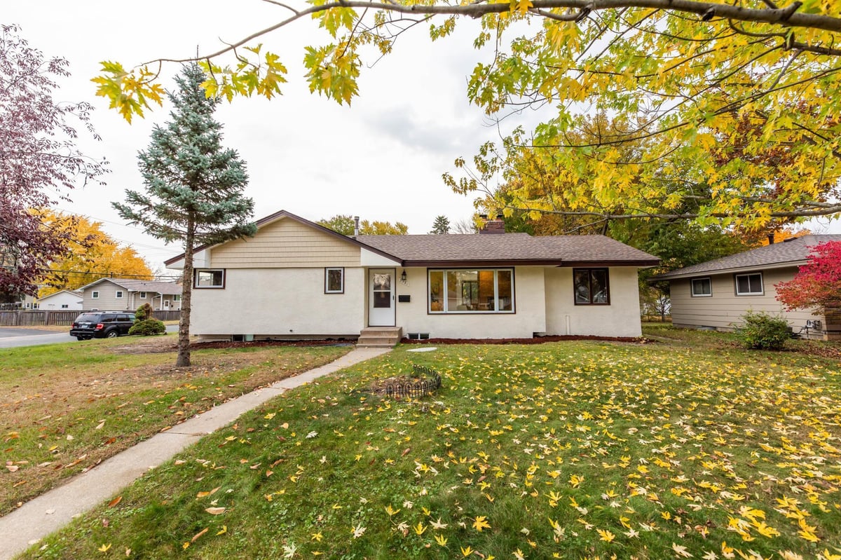 5981 5th Street NE, Fridley, MN 55432