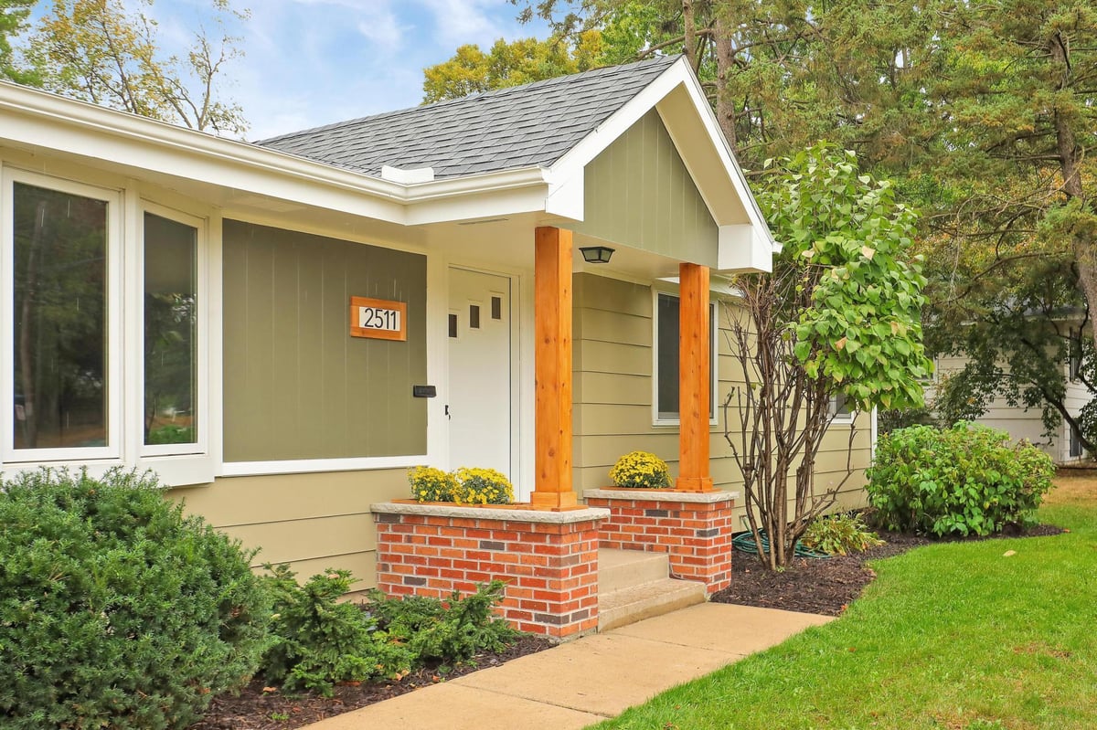 2511 W 110th Street, Bloomington, MN 55431