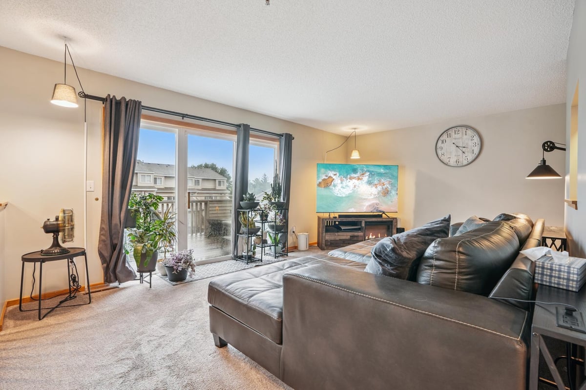 7317 Bond Way #13, Inver Grove Heights, MN 55076