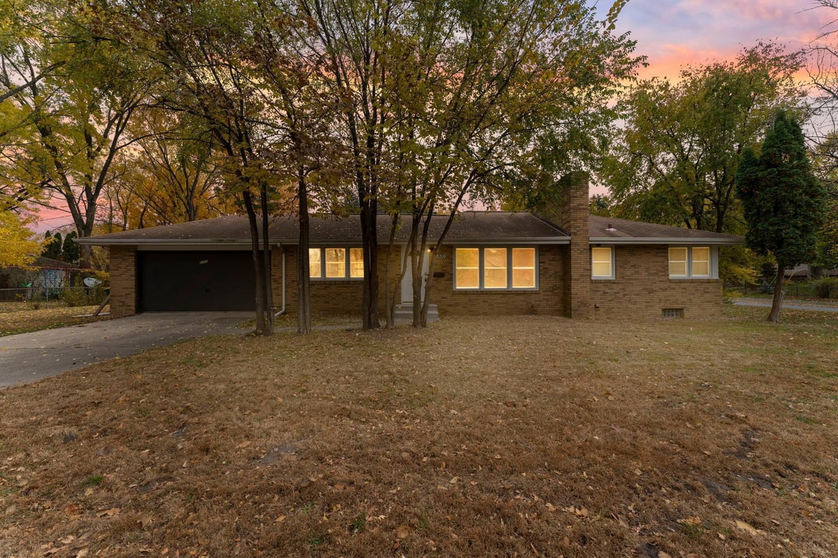 5300 France Avenue N, Brooklyn Center, MN 55429