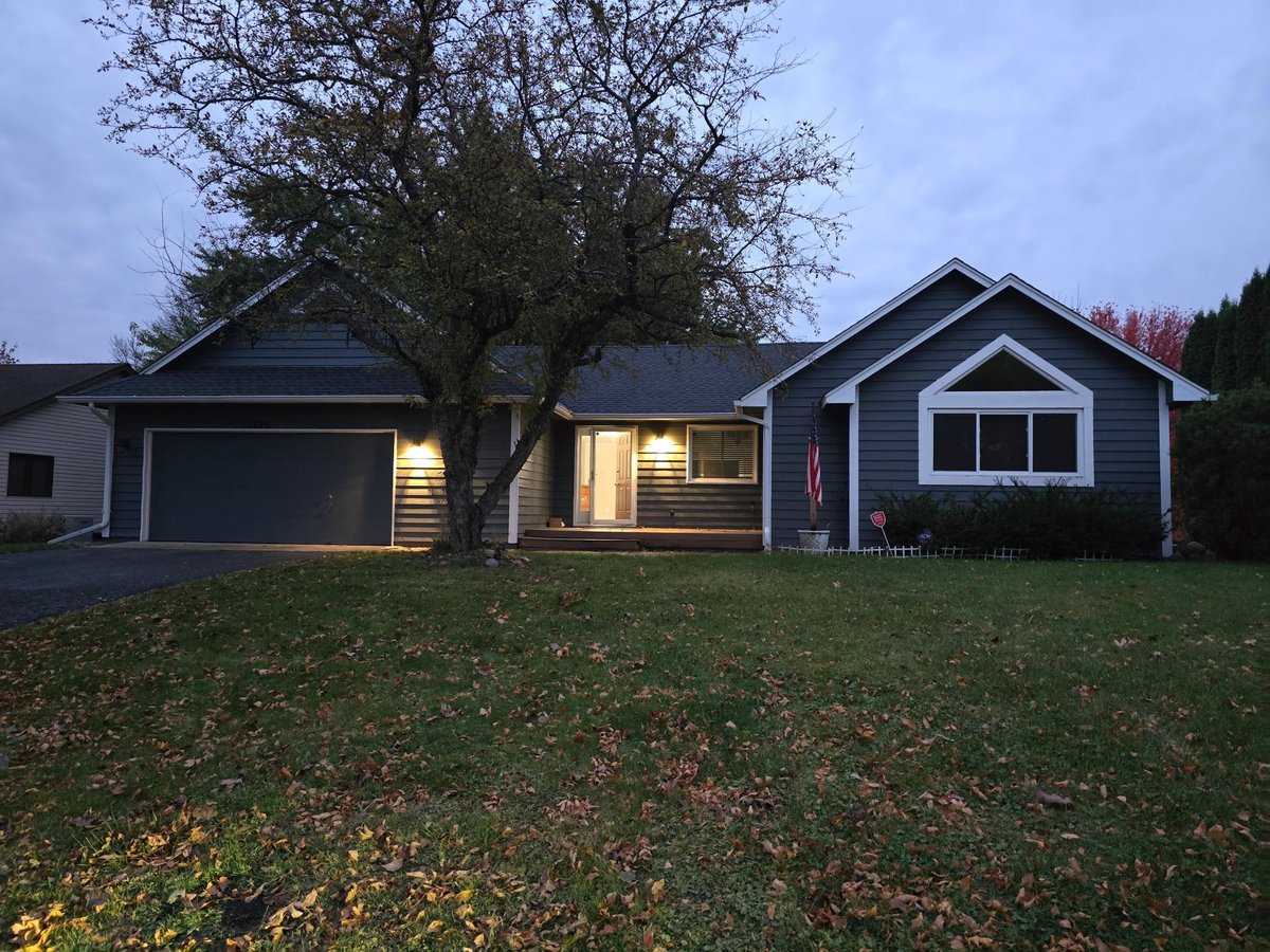 15325 47th Avenue N, Plymouth, MN 55446