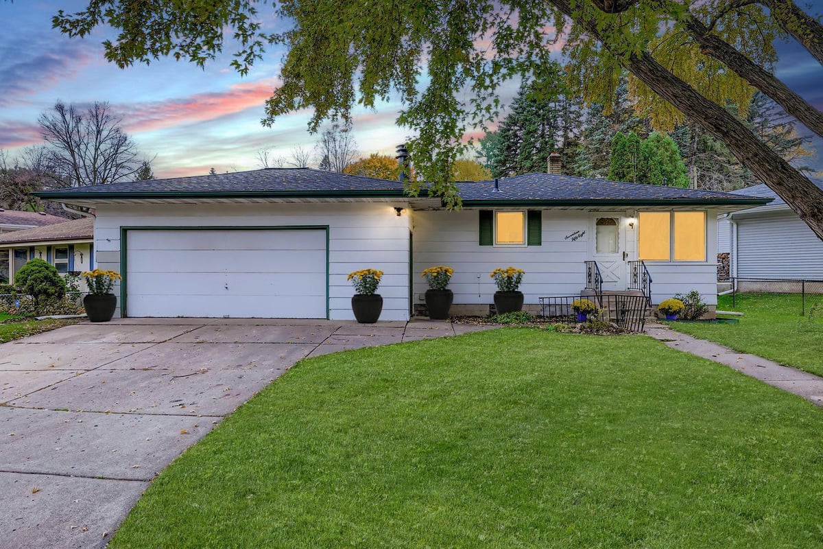 1758 Grace Lane, Saint Paul, MN 55106