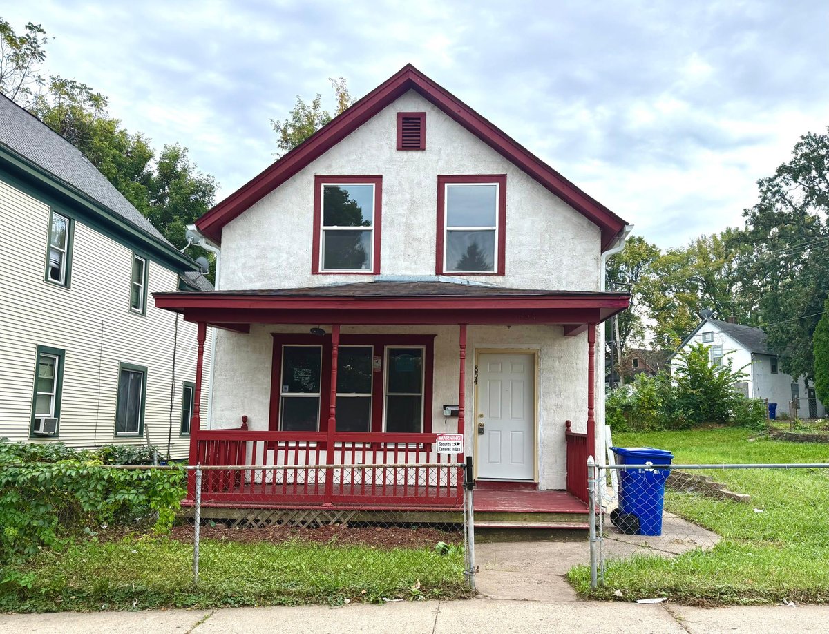 854 Euclid Street, Saint Paul, MN 55106