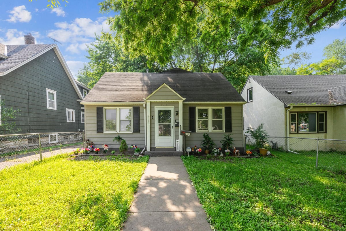 917 Jessie Street, Saint Paul, MN 55130
