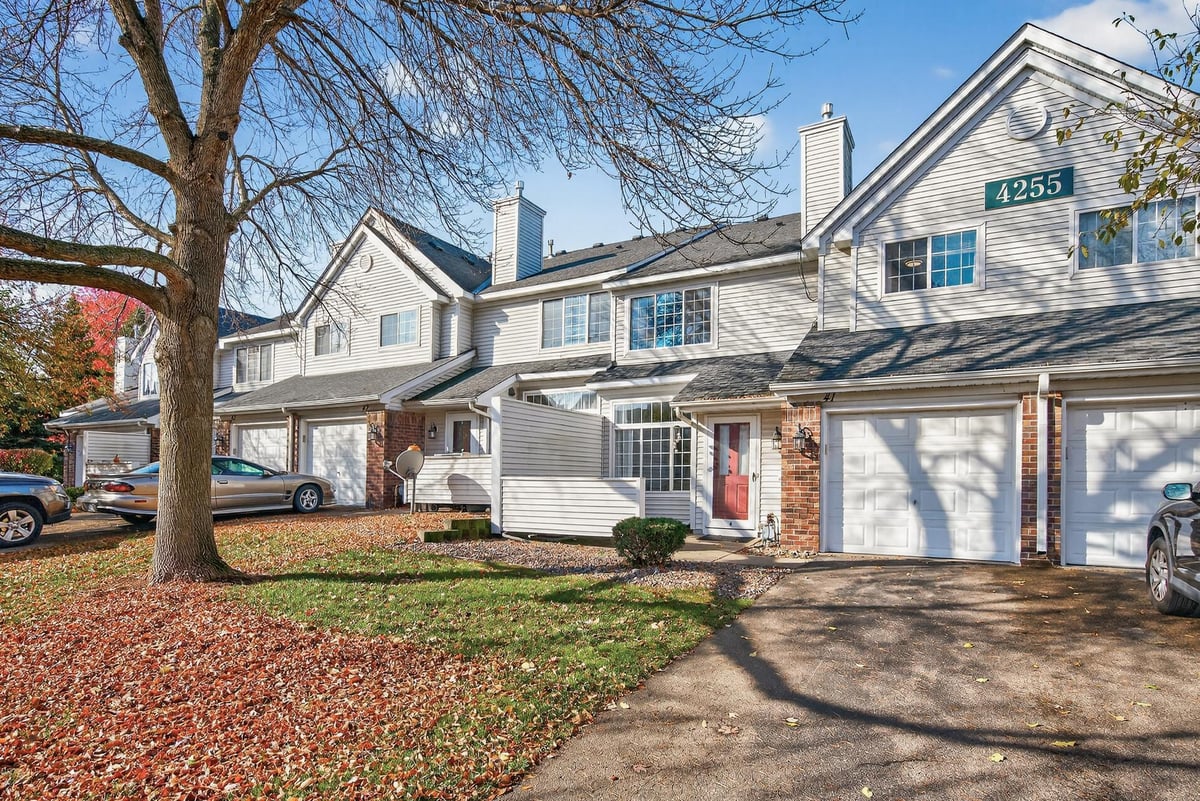 4255 Merrimac Lane N #41, Plymouth, MN 55446