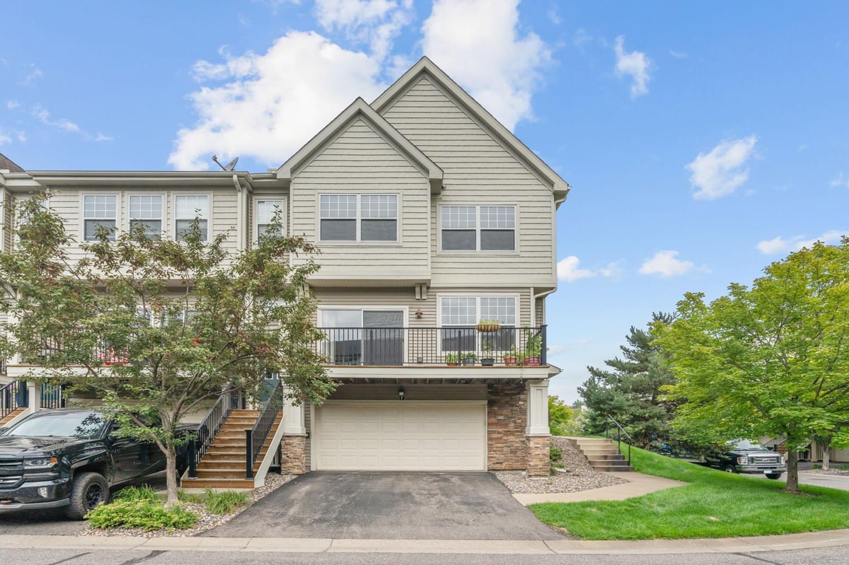 2429 121st Circle NE #F, Blaine, MN 55449