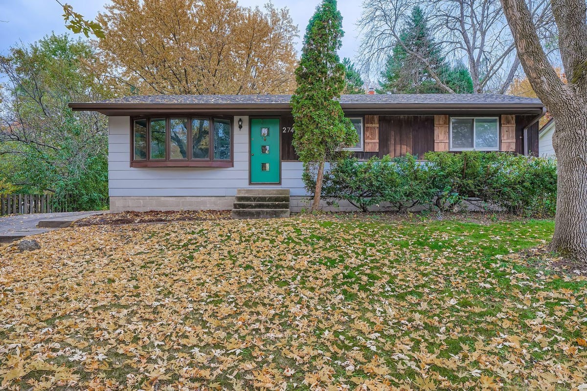 2741 Gresham Avenue N, Oakdale, MN 55128