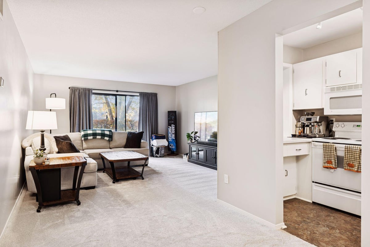 4120 Parklawn Avenue #119