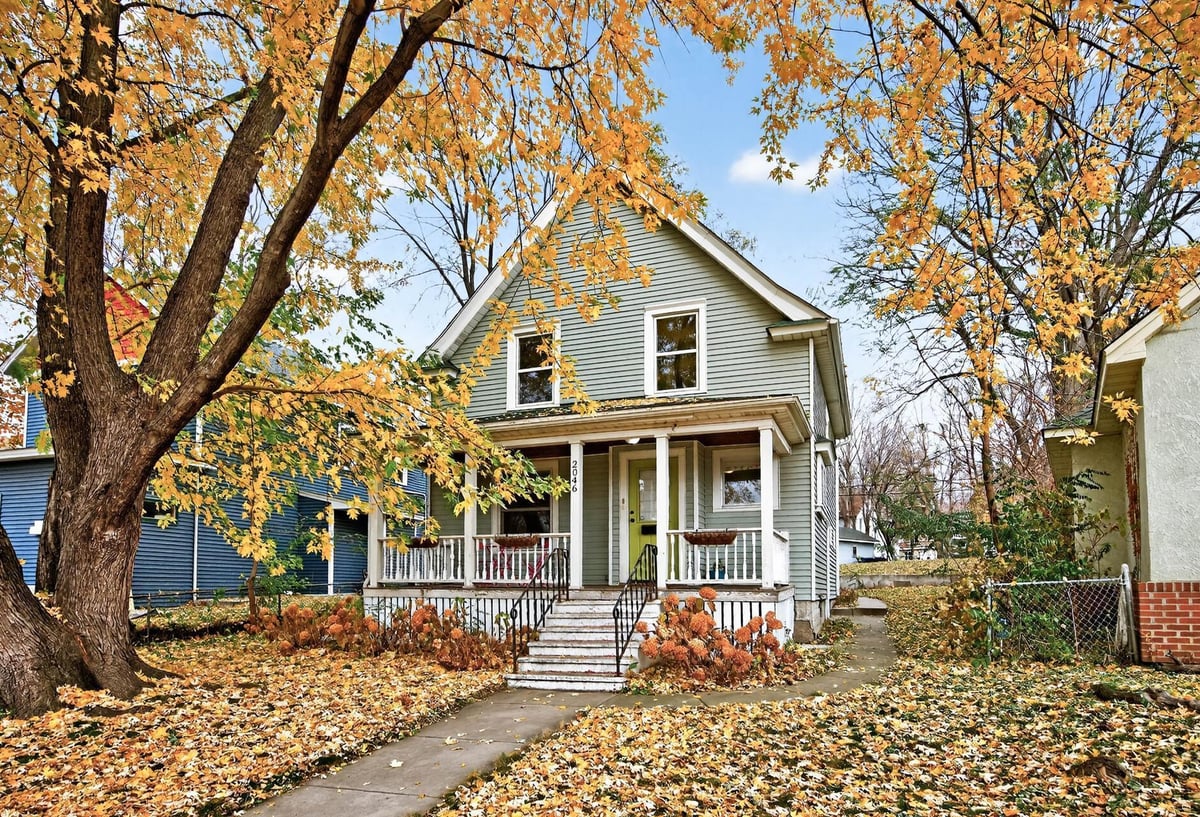 2046 James Avenue N, Minneapolis, MN 55411