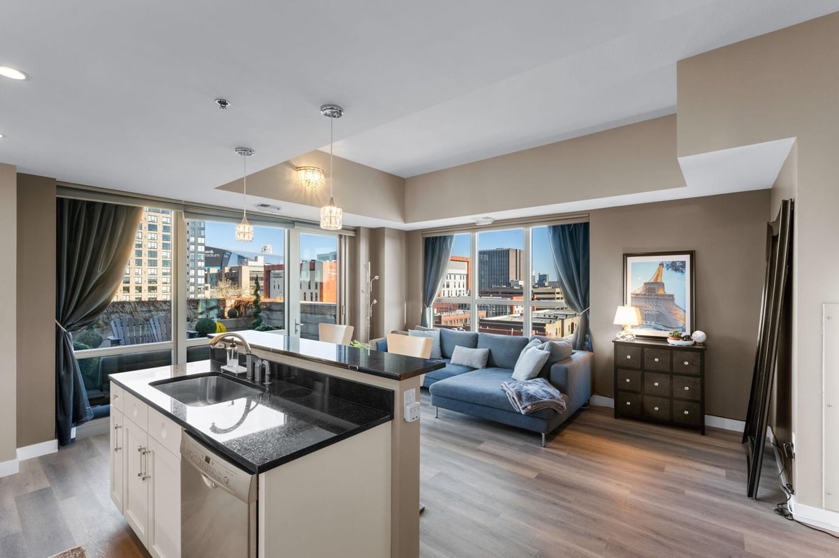929 Portland Avenue #604, Minneapolis, MN 55404