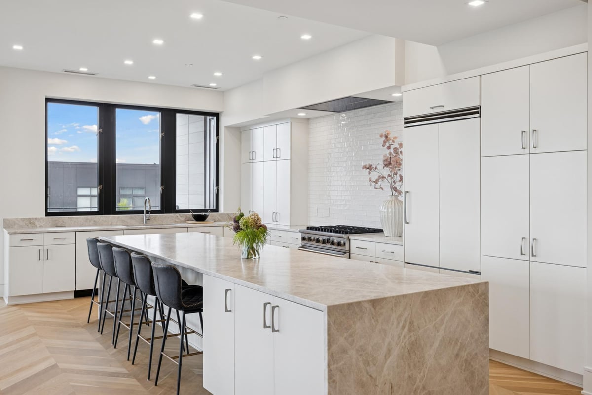 3041 Holmes Avenue S #501, Minneapolis, MN 55408