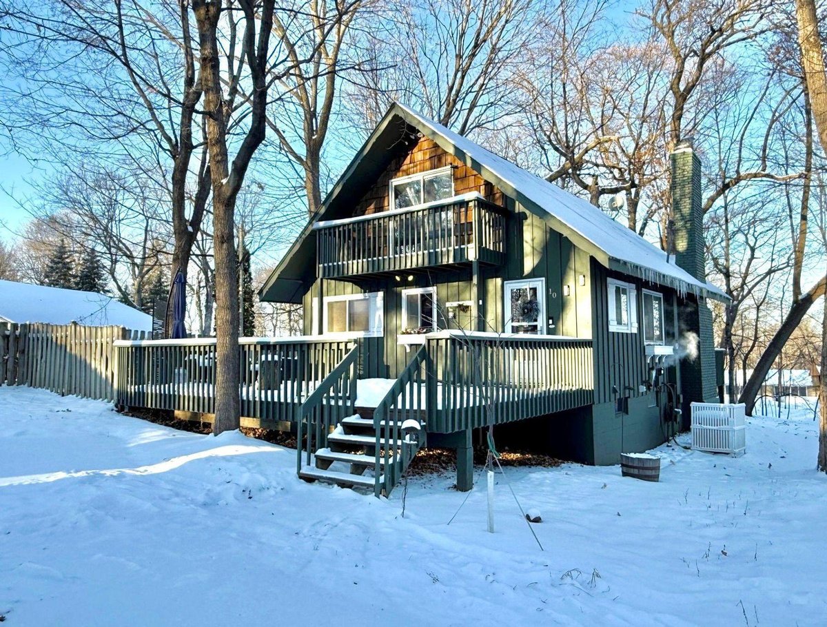 10 Birch Bluff Road, Tonka Bay, MN 55331