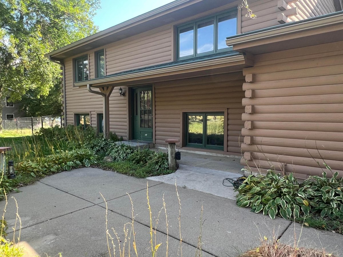 1157 30th Street SE, Buffalo, MN 55313