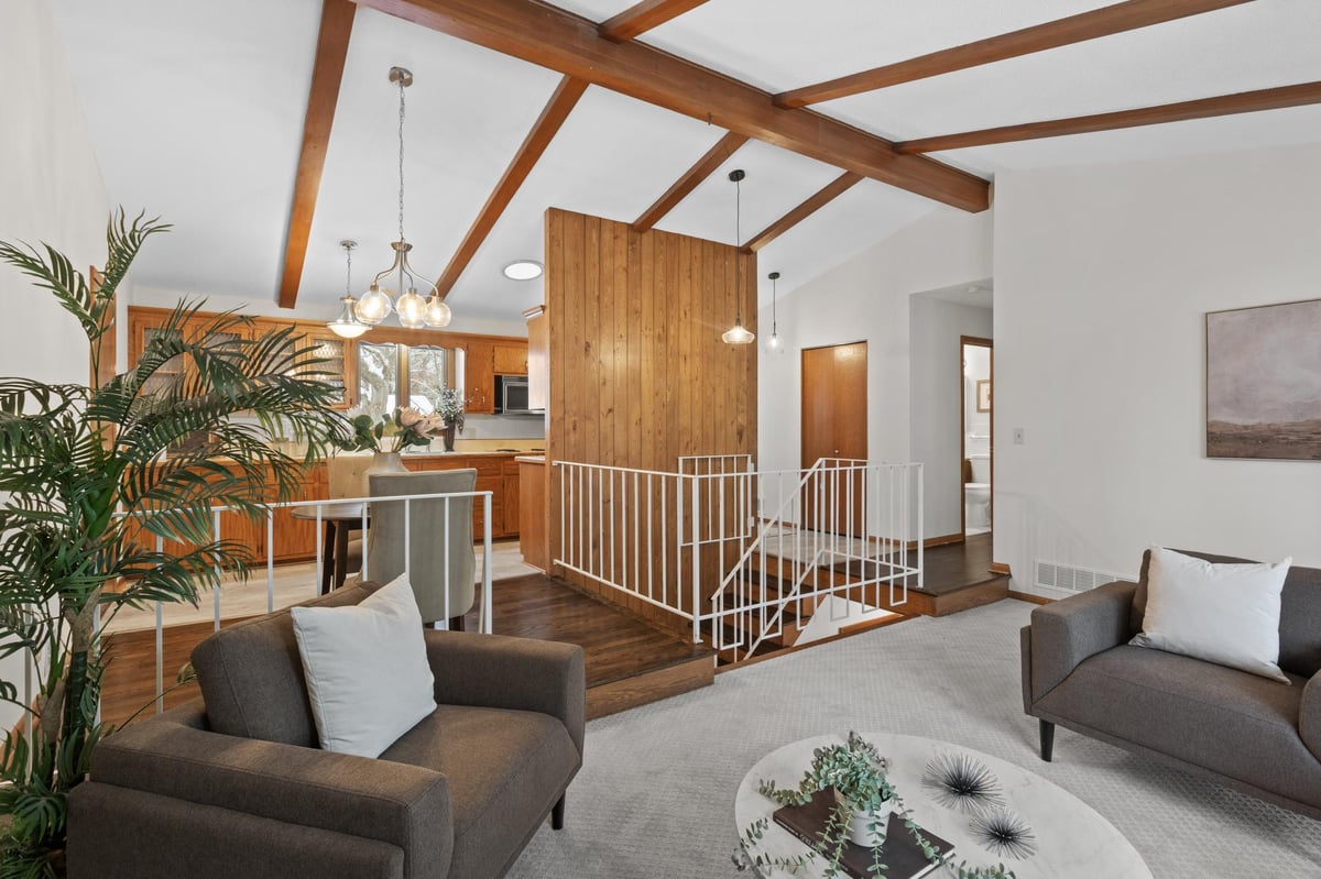 150 104th Lane NW, Coon Rapids, MN 55448