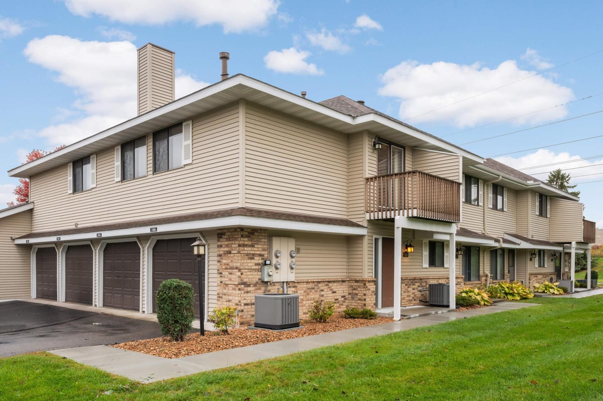 7486 Vinewood Court, Maple Grove, MN 55311