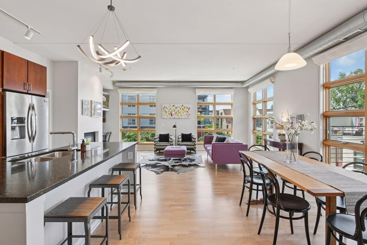 2840 Bryant Avenue S #E302, Minneapolis, MN 55408