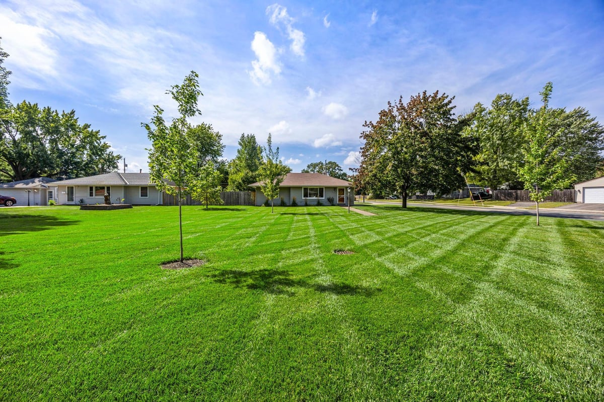 8800 10th Avenue S, Bloomington, MN 55420