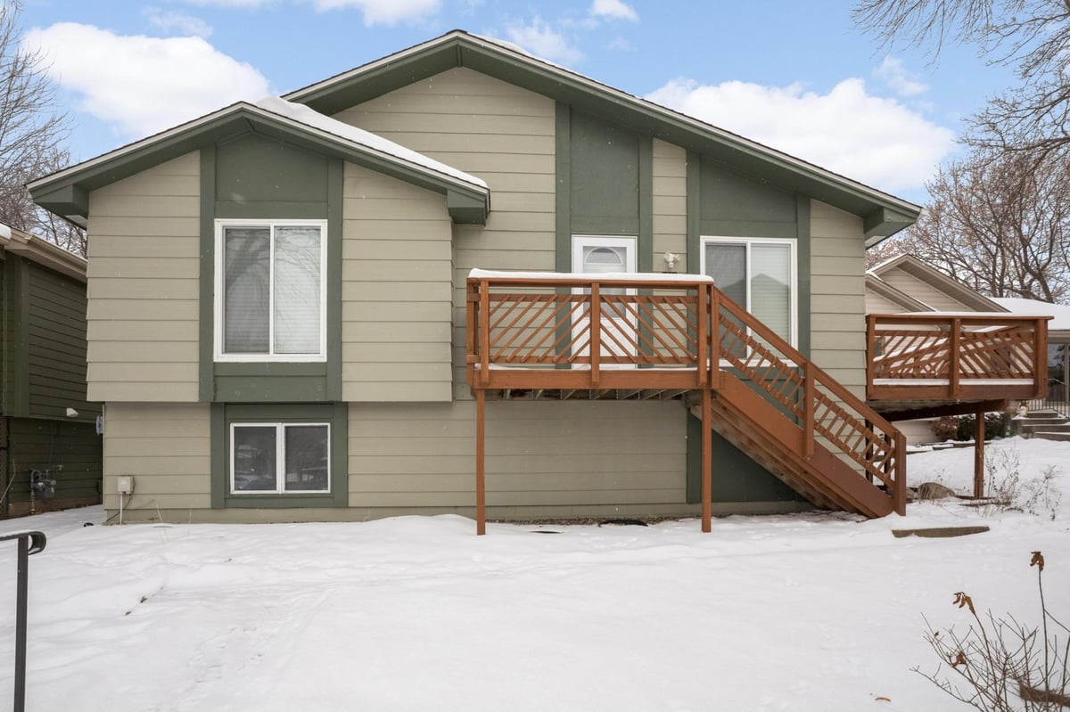 3558 Pilgrim Lane N, Plymouth, MN 55441