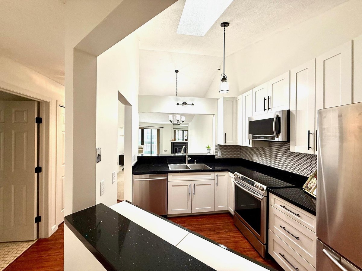 7605 Edinborough Way #6314, Edina, MN 55435