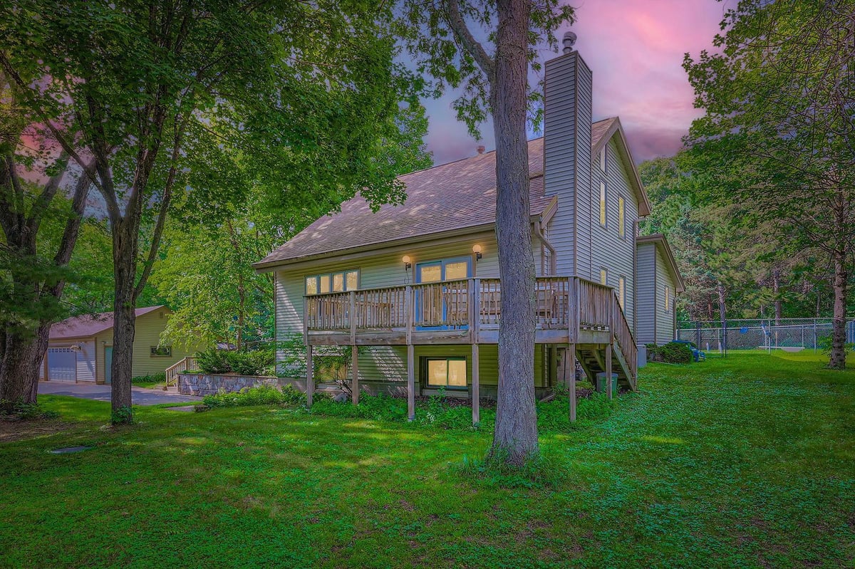 9480 206th Street N, Forest Lake, MN 55025