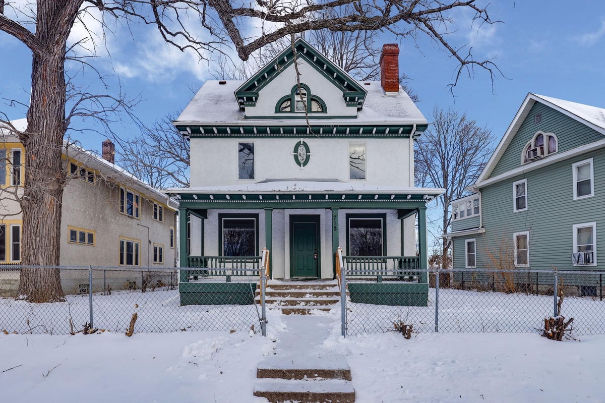 712 Elwood Avenue N, Minneapolis, MN 55411