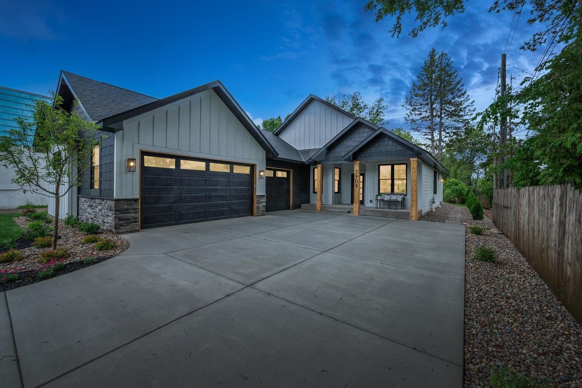 3909 W 54th Street, Edina, MN 55424