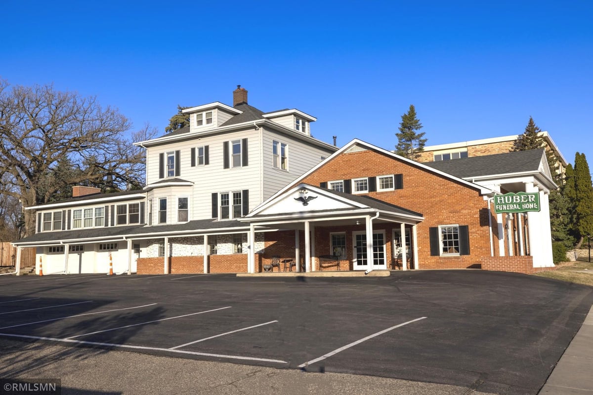 520 2nd Street, Excelsior, MN 55331