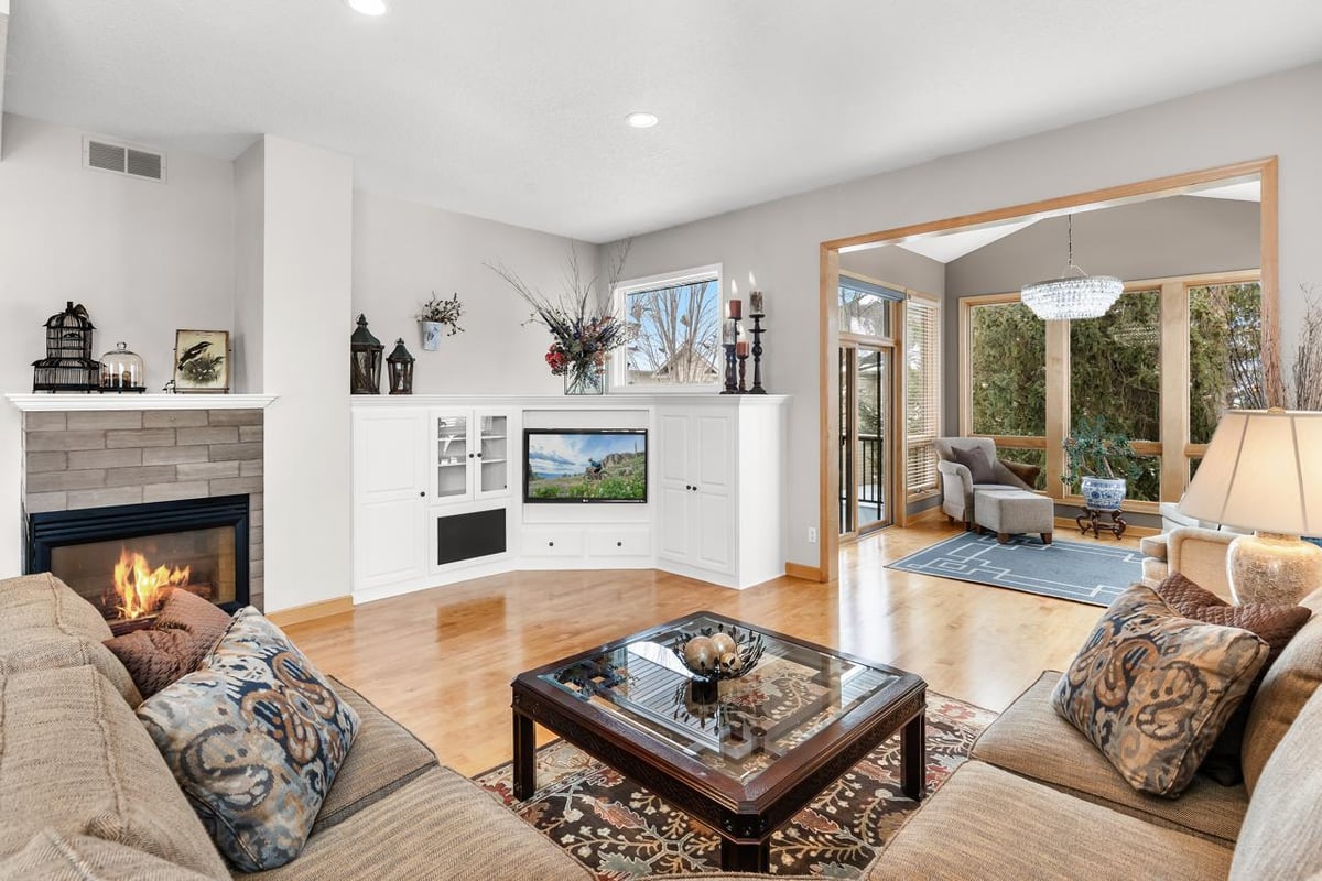 17394 Ada Court, Eden Prairie, MN 55347