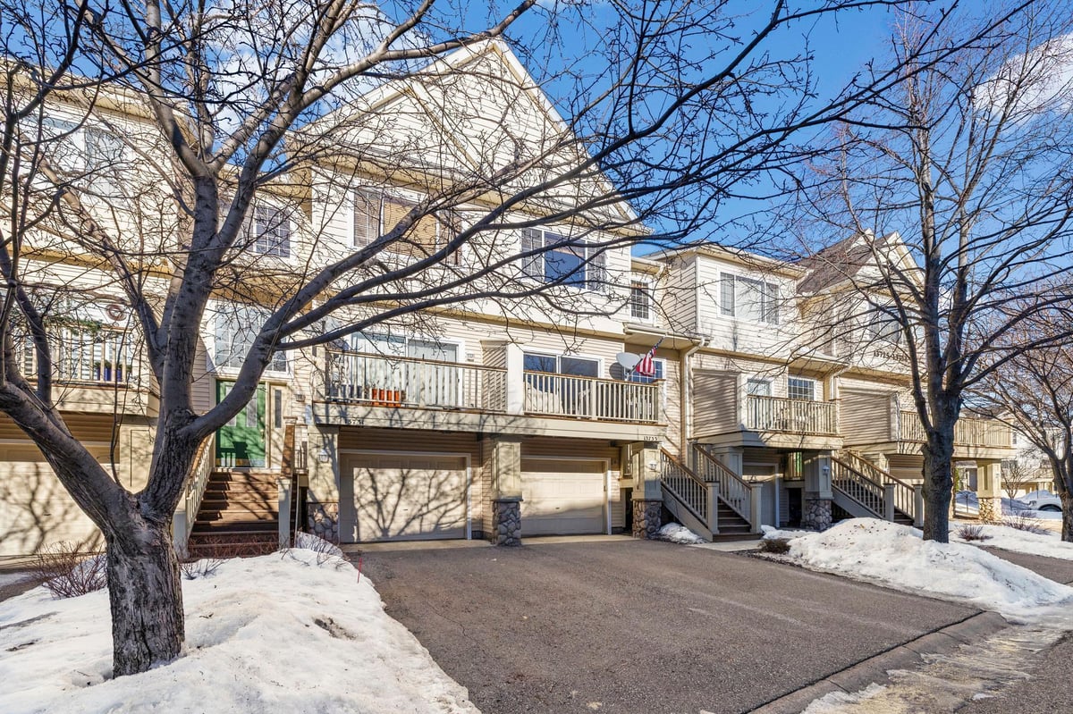 13733 54th Avenue N, Plymouth, MN 55446