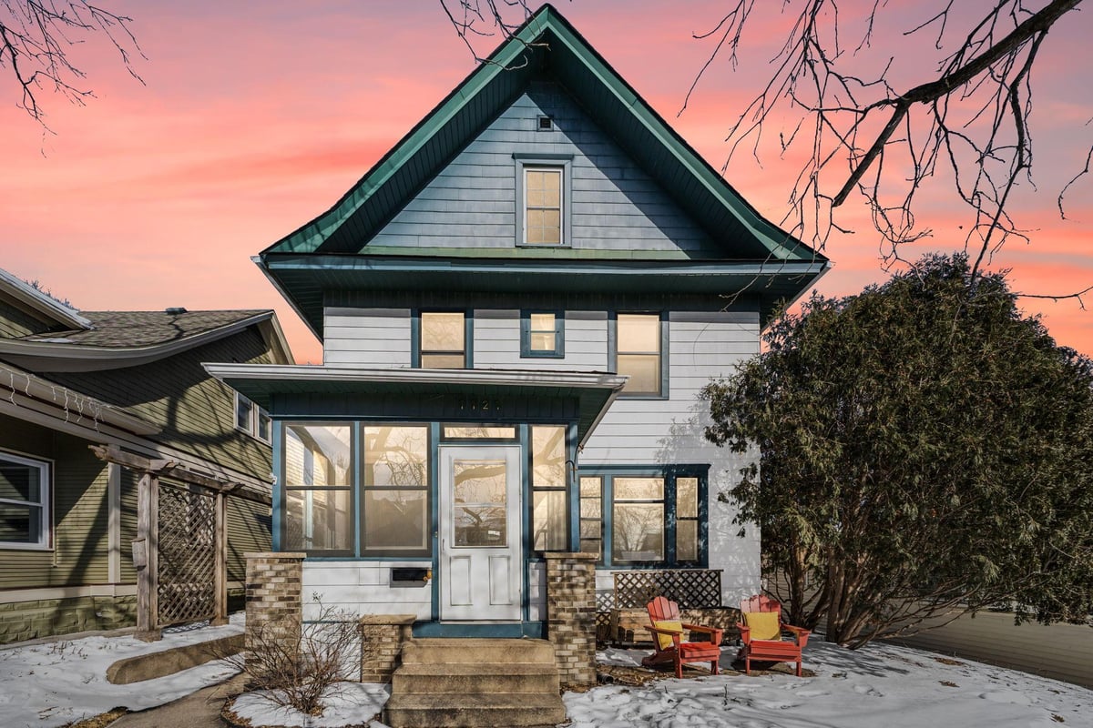 1121 Hague Avenue, Saint Paul, MN 55104