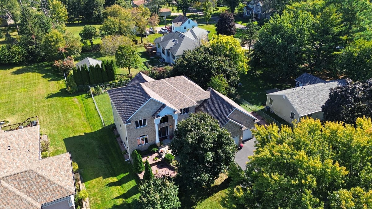 301 Plymouth Road, Minnetonka, MN 55305