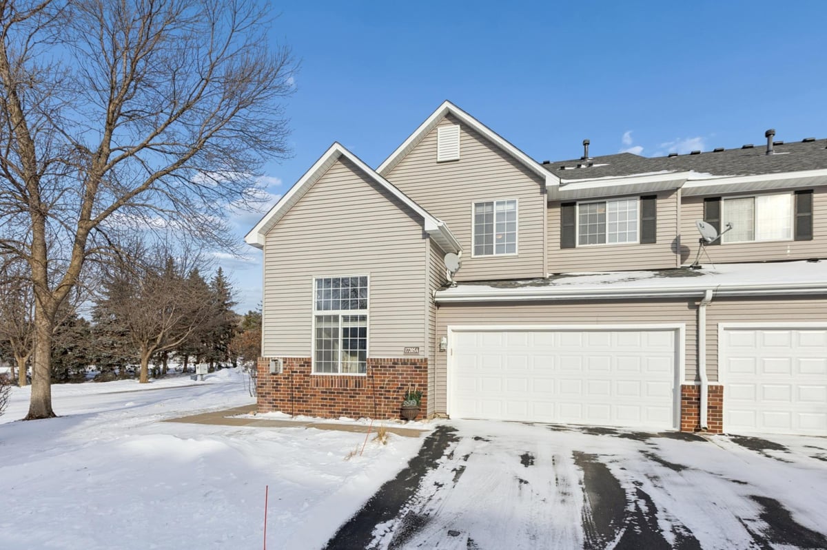 17205 49th Avenue N #A, Plymouth, MN 55446