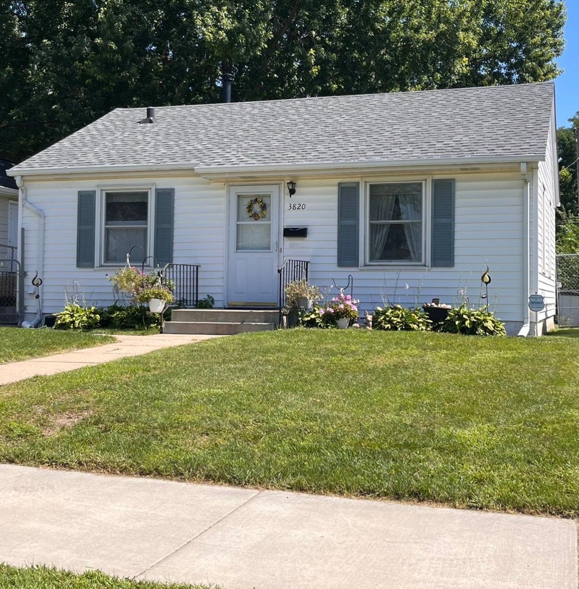 3820 Scott Avenue N, Robbinsdale, MN 55422