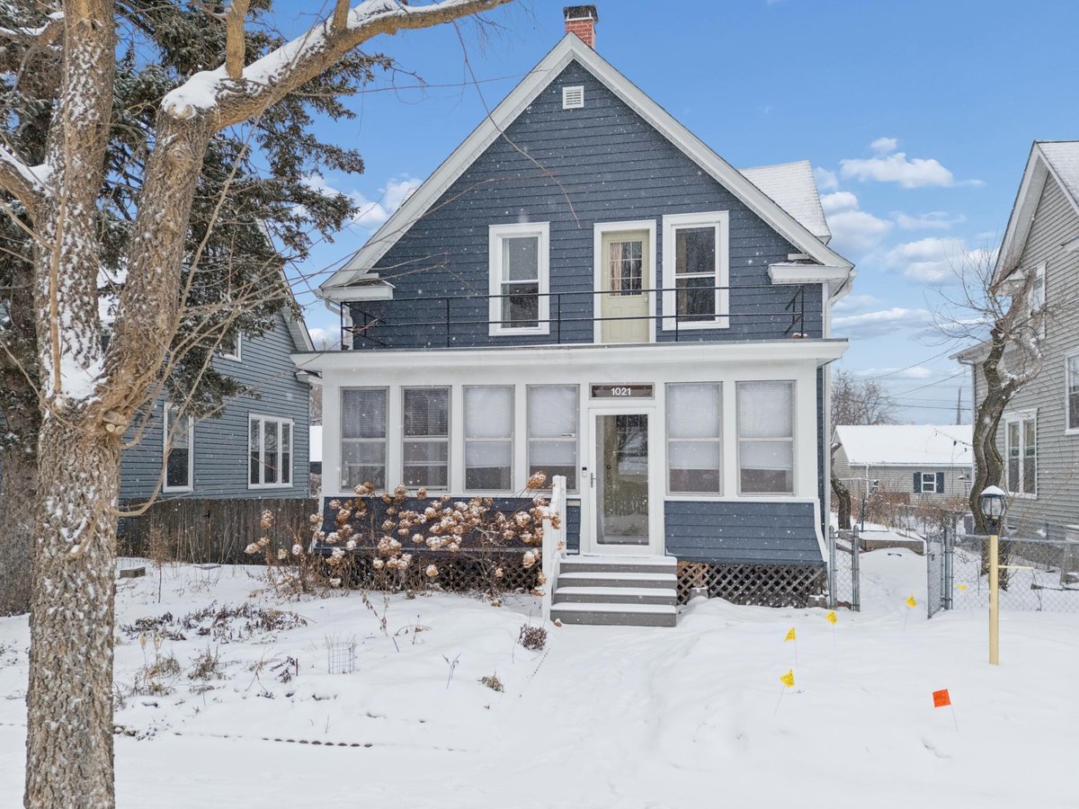 1021 18 1/2 Avenue NE, Minneapolis, MN 55418