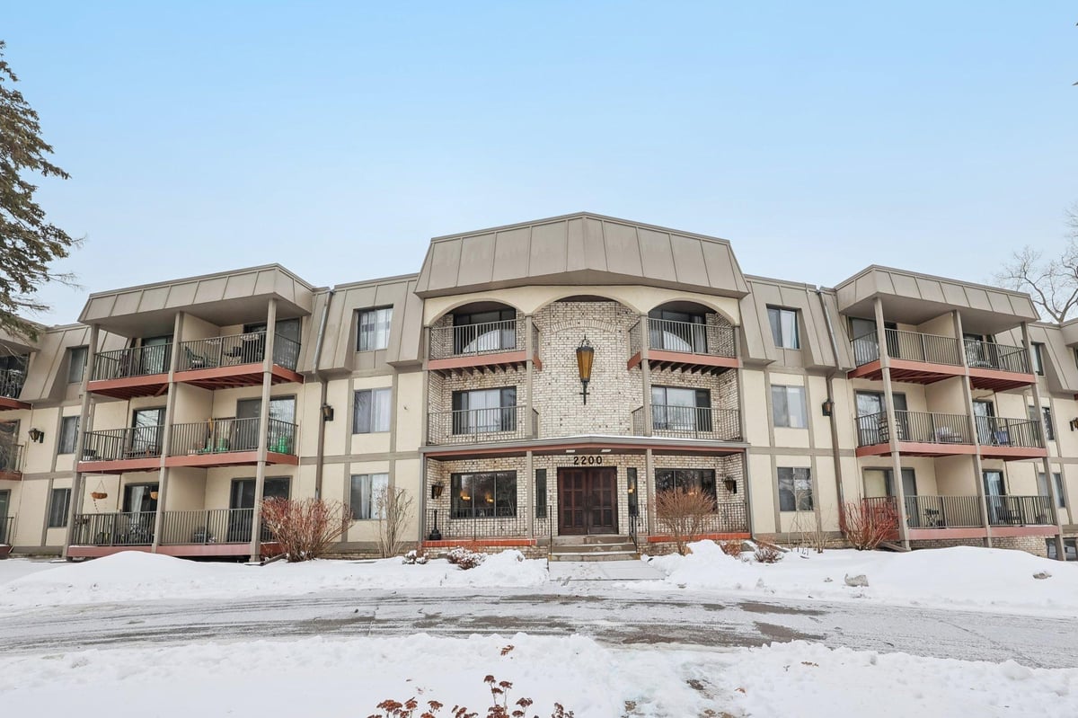 2200 Nevada Avenue S #316, Saint Louis Park, MN 55426