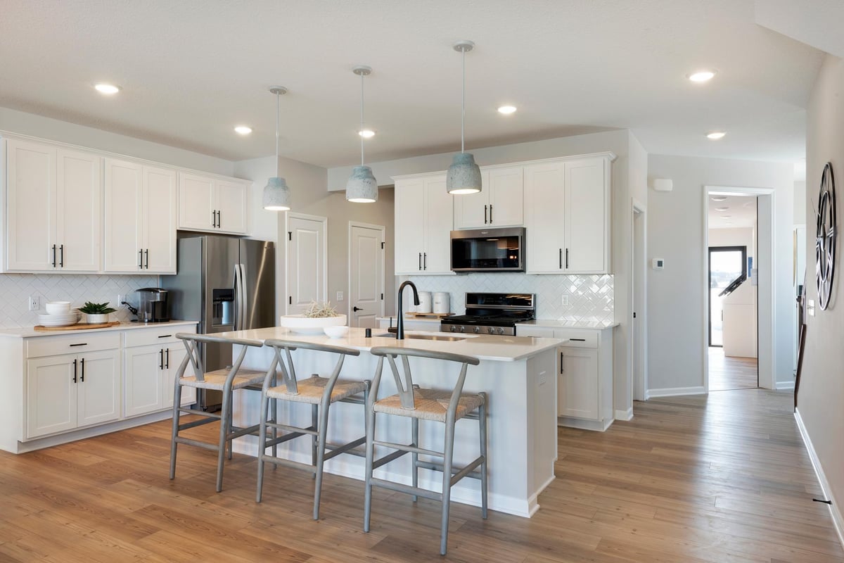 9257 Larimar Trail, Eden Prairie, MN 55347