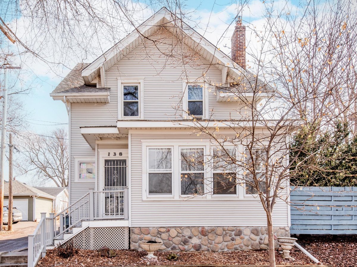 138 Moore Street, Saint Paul, MN 55104