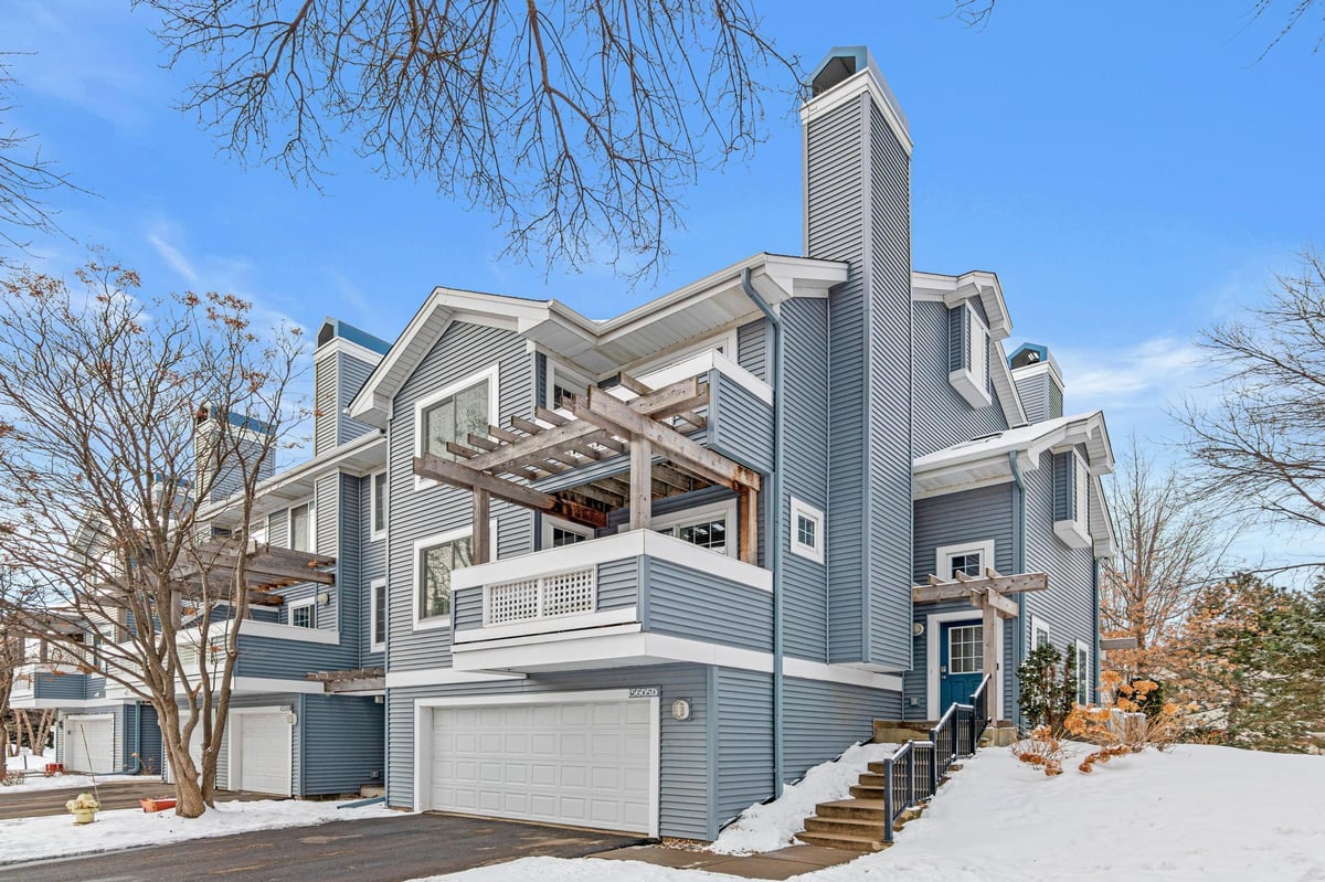 15605 24th Avenue N #D, Plymouth, MN 55447