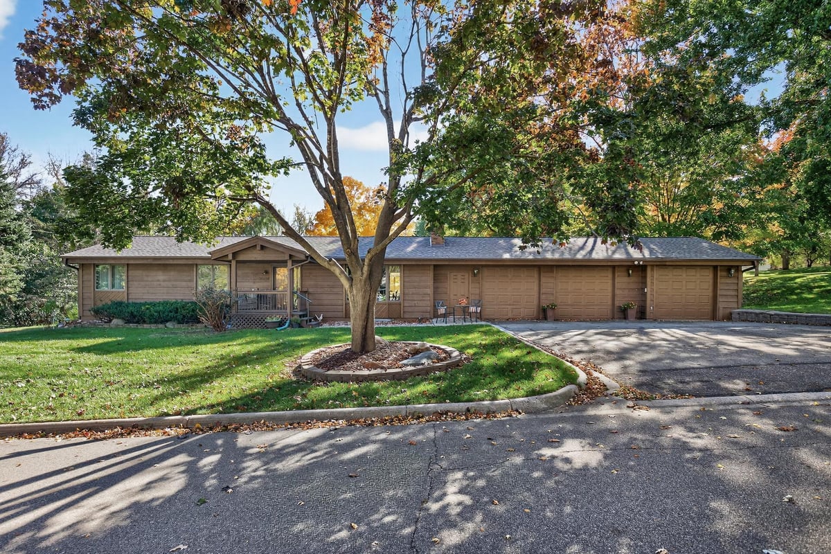 18869 Clear View Drive, Minnetonka, MN 55345