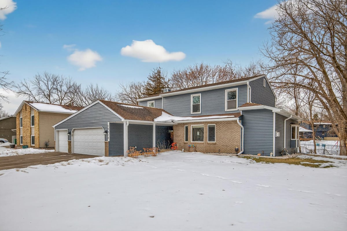 12210 51st Avenue N, Plymouth, MN 55442