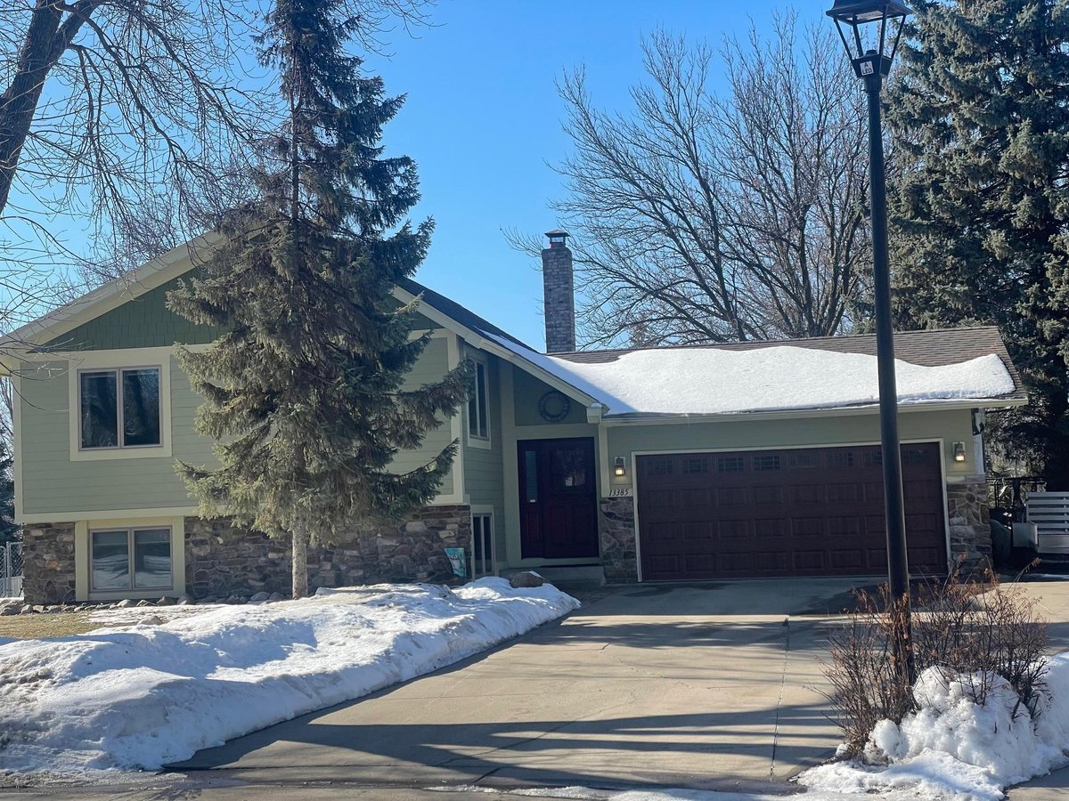 13385 85th Avenue N, Maple Grove, MN 55369