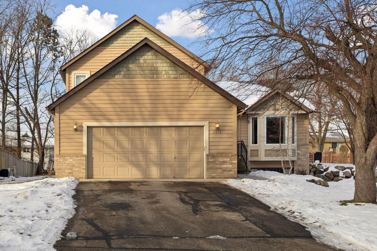 13632 Princeton Circle, Savage, MN 55378