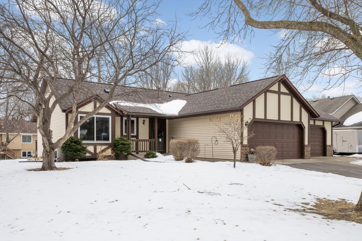 9482 Niagara Lane N, Maple Grove, MN 55369