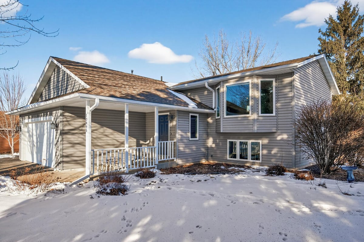 13995 Brunswick Avenue S, Savage, MN 55378