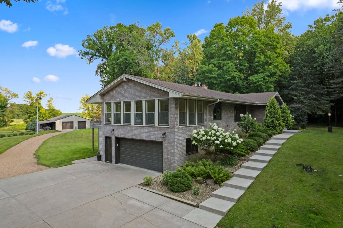 10366 Fenner Avenue SE, Delano, MN 55328