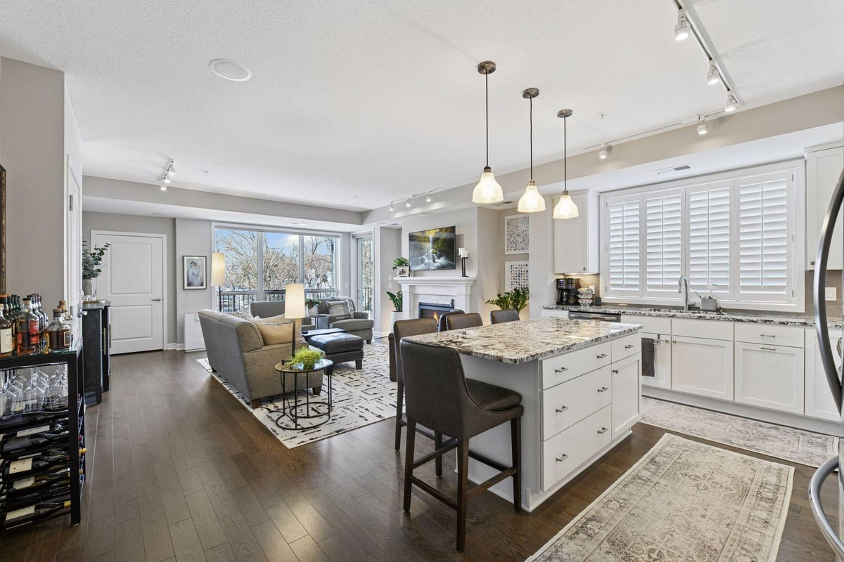 3962 Wooddale Avenue S #201E, Saint Louis Park, MN 55416