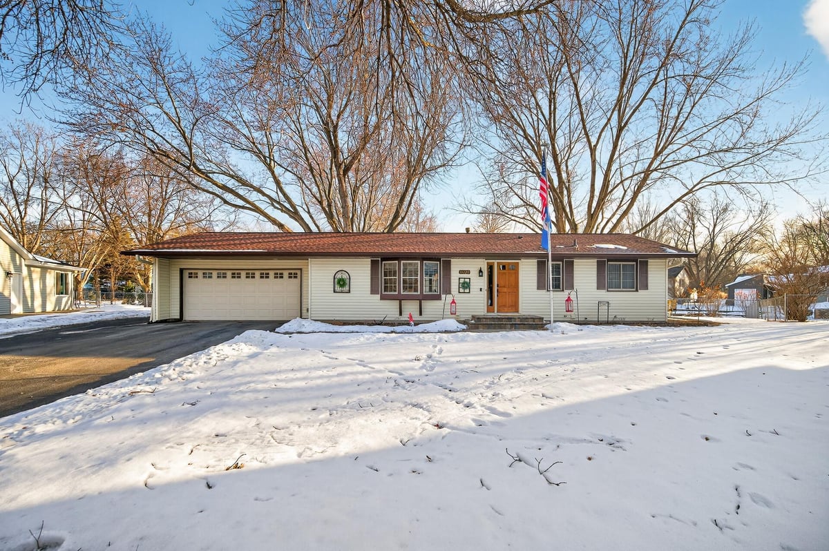 10729 103rd Place N, Maple Grove, MN 55369