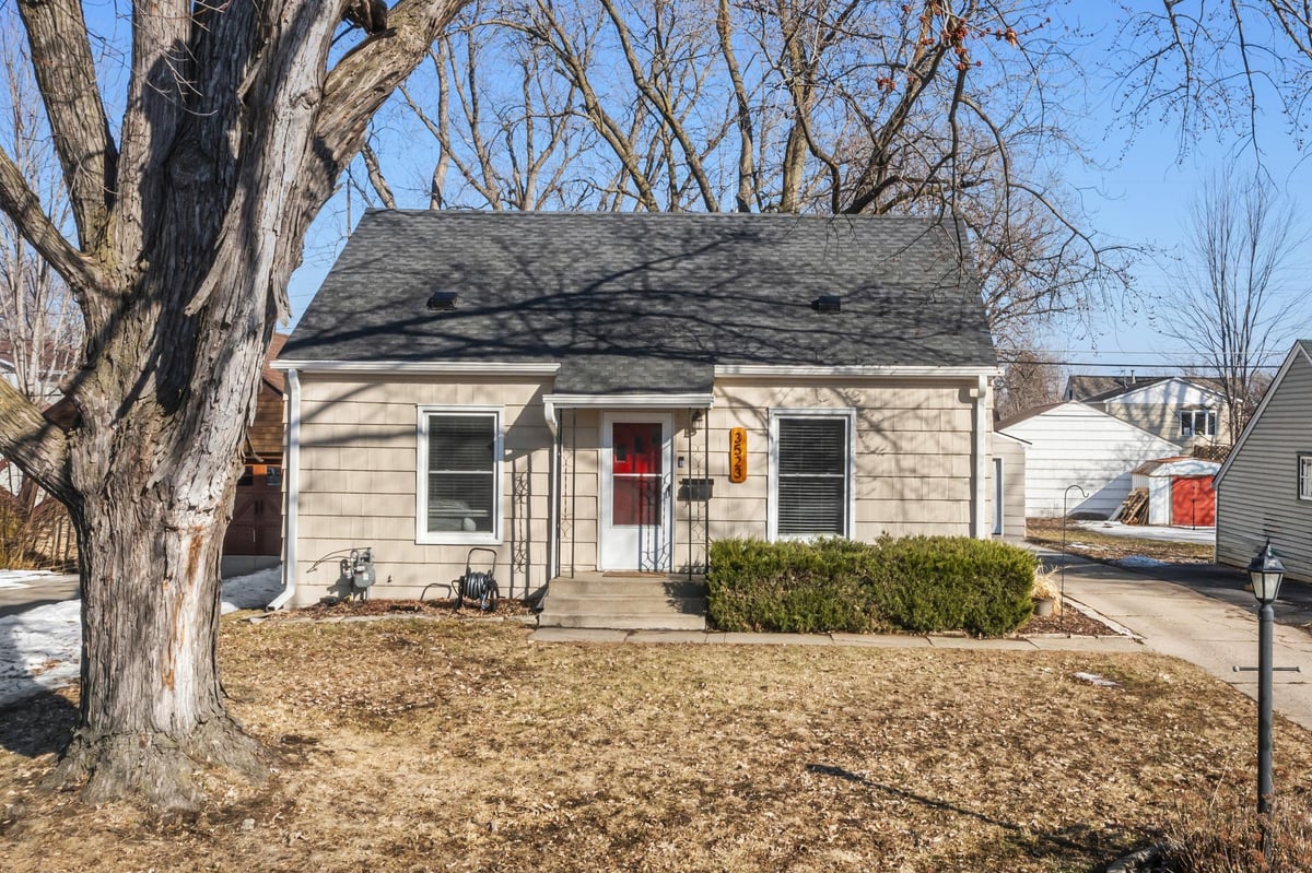 3523 Rhode Island Avenue S, Saint Louis Park, MN 55426
