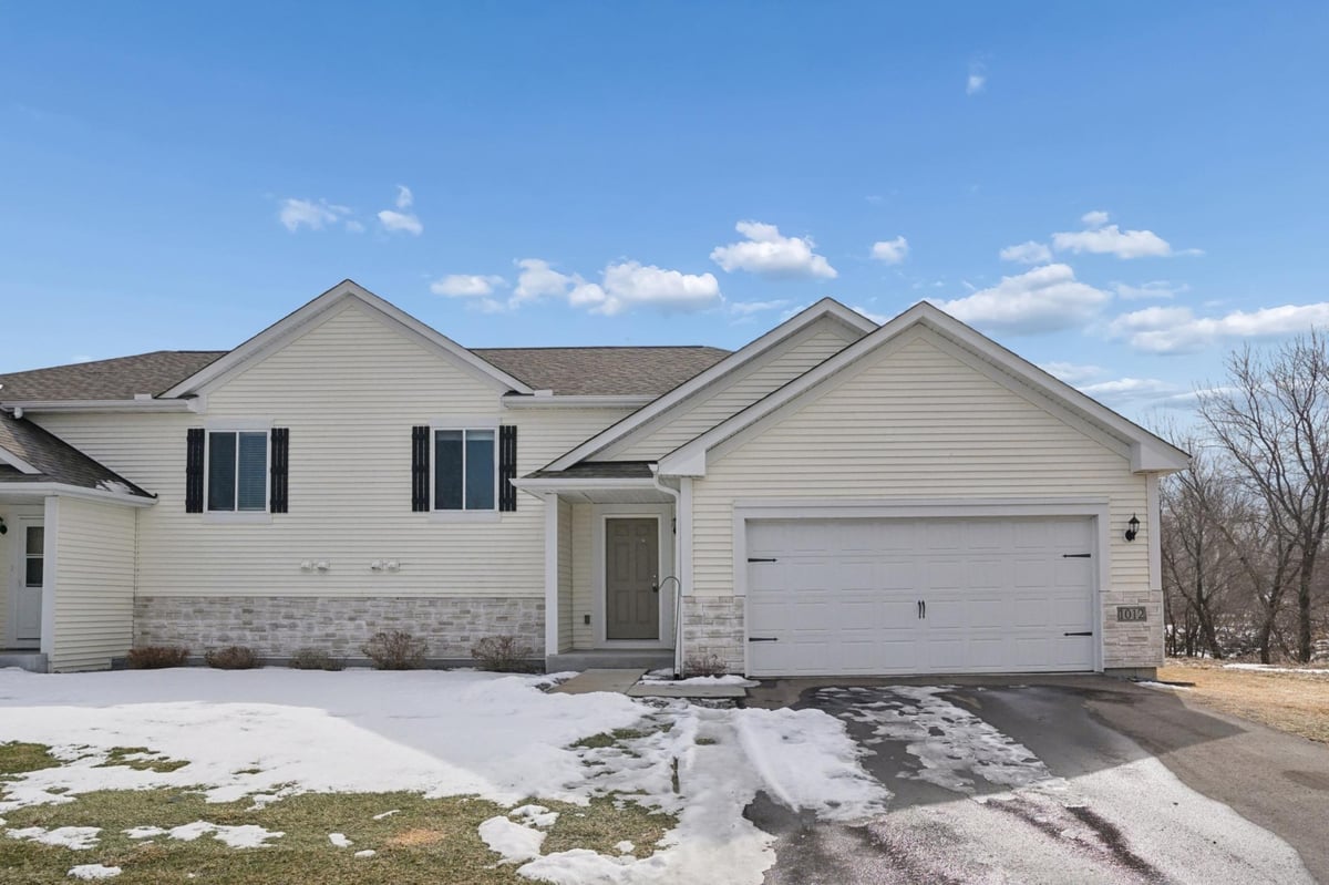 1012 White Tail Lane, Montrose, MN 55363