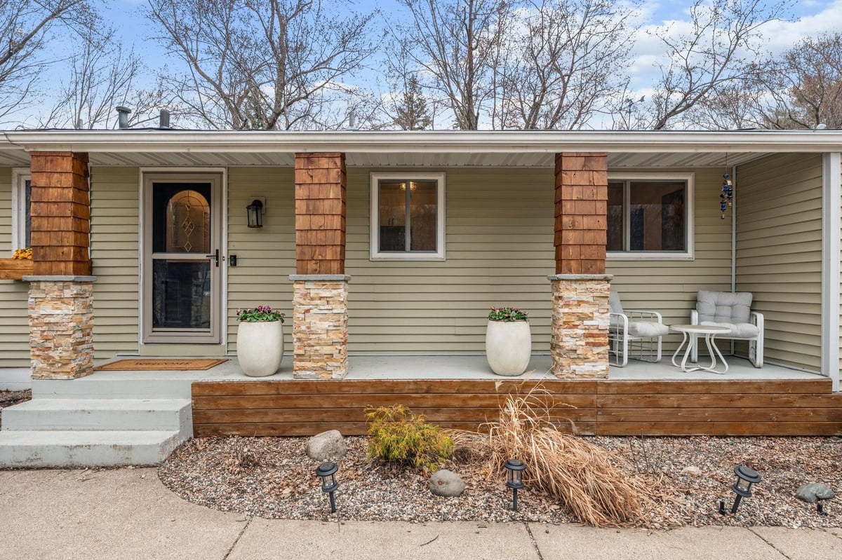 16100 Temple Drive, Minnetonka, MN 55345